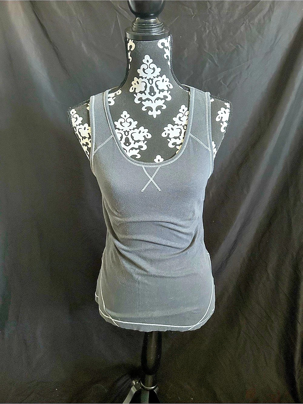 Danskin Active Tank Gray Size Medium Athletic